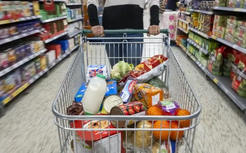 تخفيضات بأسعار السلع بمنافذ كلنا واحد.. اعرف التفاصيل